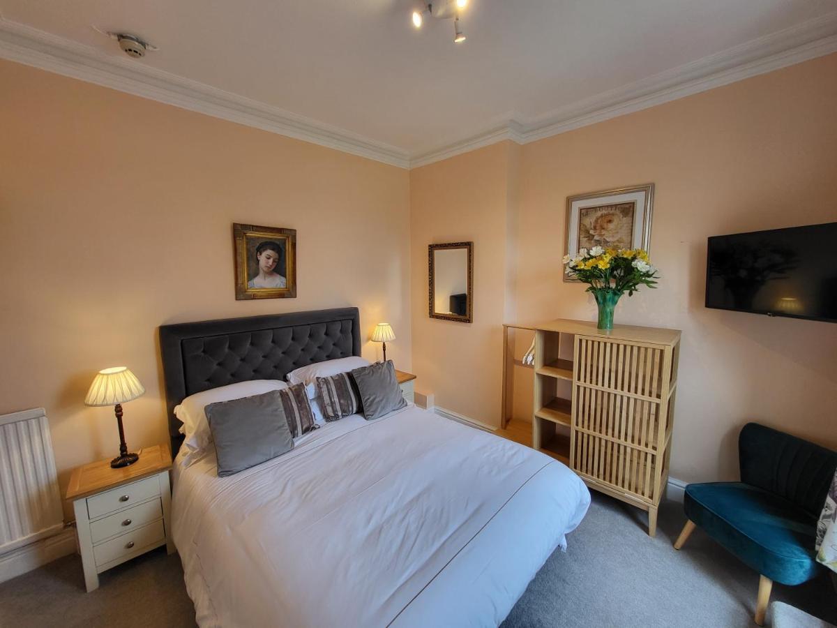 Georges Place York Bagian luar foto