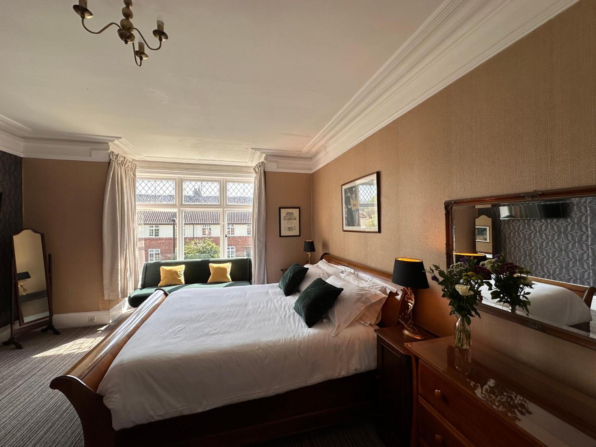 Georges Place York Bagian luar foto