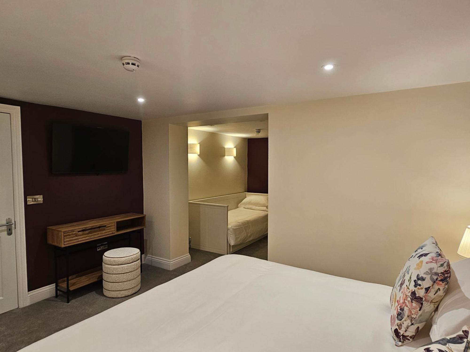 Georges Place York Bagian luar foto